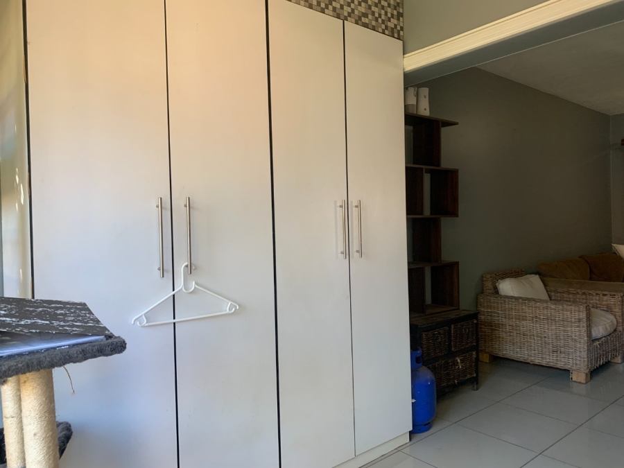 To Let 1 Bedroom Property for Rent in Eco Park Gauteng