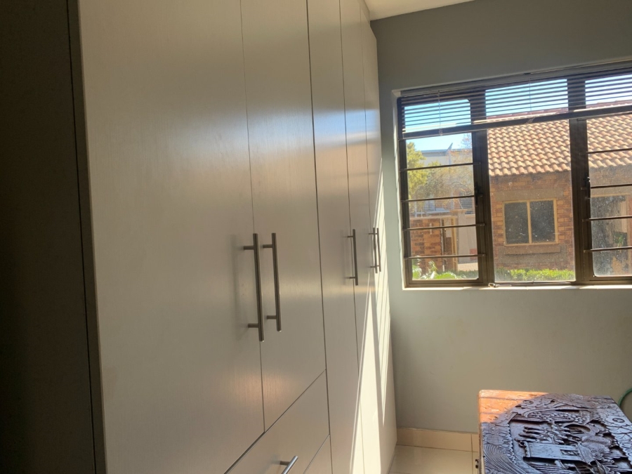 To Let 1 Bedroom Property for Rent in Eco Park Gauteng