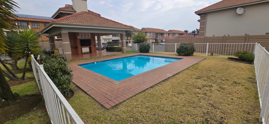 To Let 2 Bedroom Property for Rent in Brentwood Park Gauteng