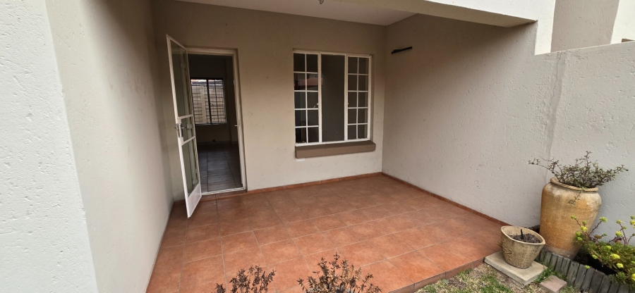 To Let 2 Bedroom Property for Rent in Brentwood Park Gauteng