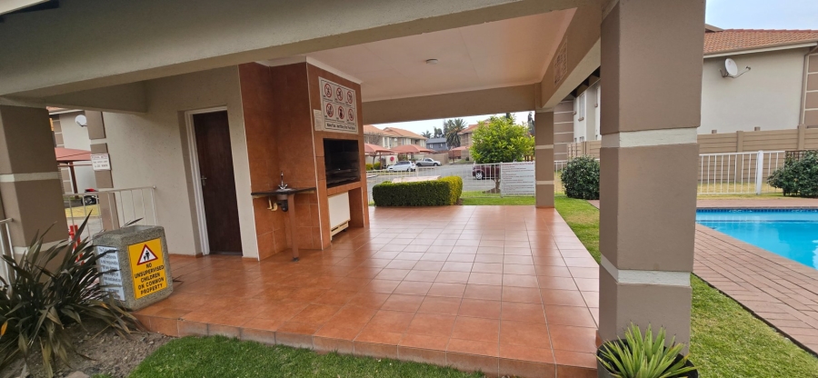 To Let 2 Bedroom Property for Rent in Brentwood Park Gauteng