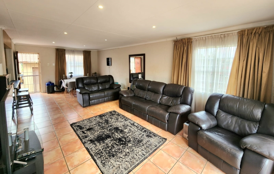 3 Bedroom Property for Sale in Winchester Hills Gauteng