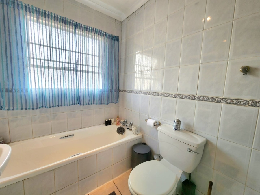 3 Bedroom Property for Sale in Winchester Hills Gauteng