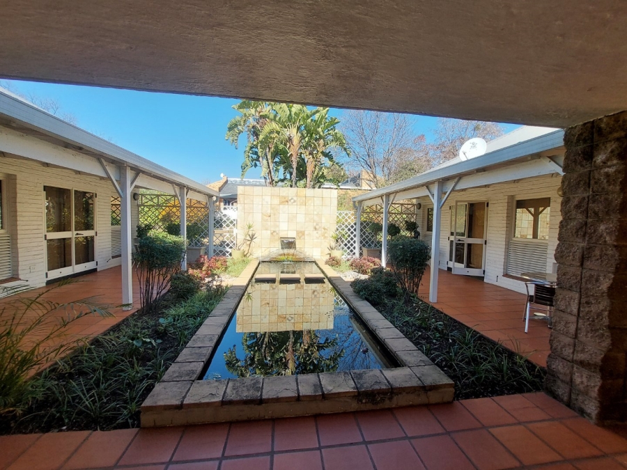 To Let commercial Property for Rent in Woodmead Gauteng