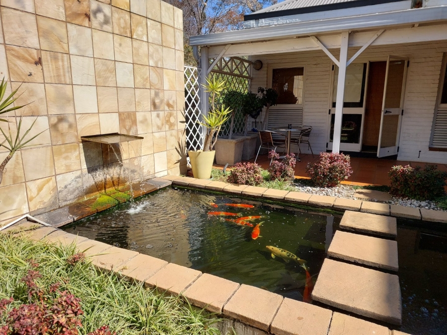 To Let commercial Property for Rent in Woodmead Gauteng