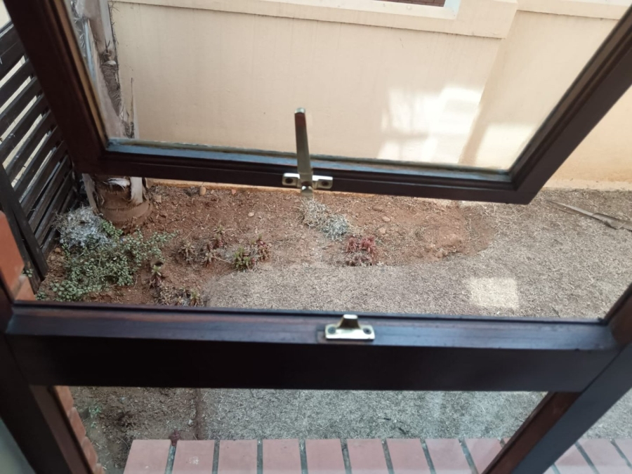 1 Bedroom Property for Sale in Ferndale Gauteng