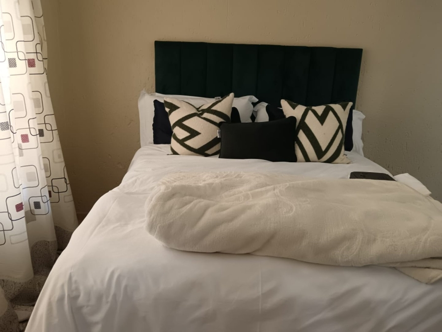 1 Bedroom Property for Sale in Ferndale Gauteng