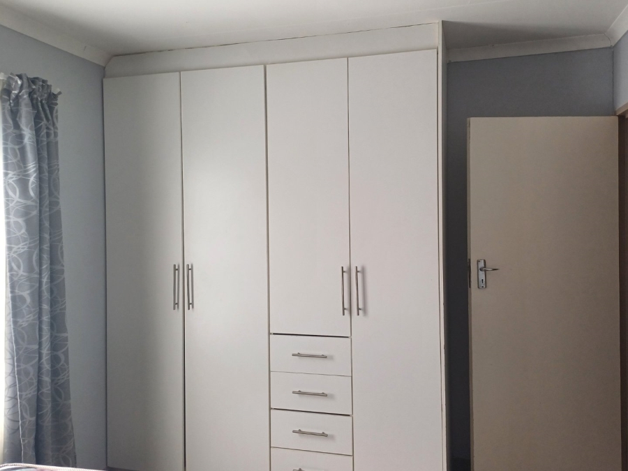 2 Bedroom Property for Sale in Rosslyn Gauteng