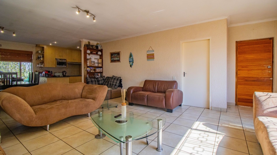 4 Bedroom Property for Sale in Oakdene Gauteng