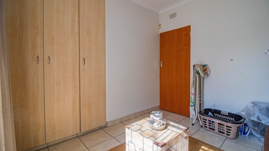 4 Bedroom Property for Sale in Oakdene Gauteng