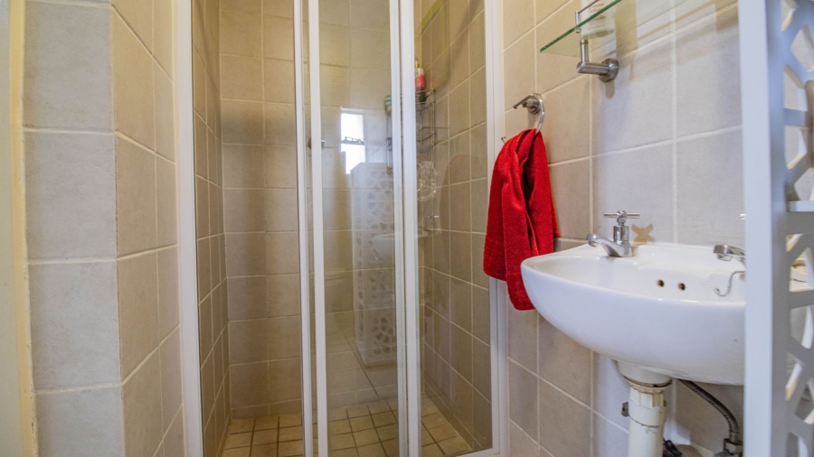 4 Bedroom Property for Sale in Oakdene Gauteng