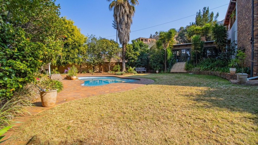 4 Bedroom Property for Sale in Oakdene Gauteng