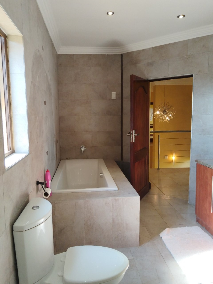  Bedroom Property for Sale in Savannah Hills Estate Gauteng