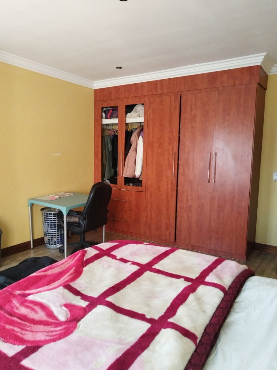  Bedroom Property for Sale in Savannah Hills Estate Gauteng