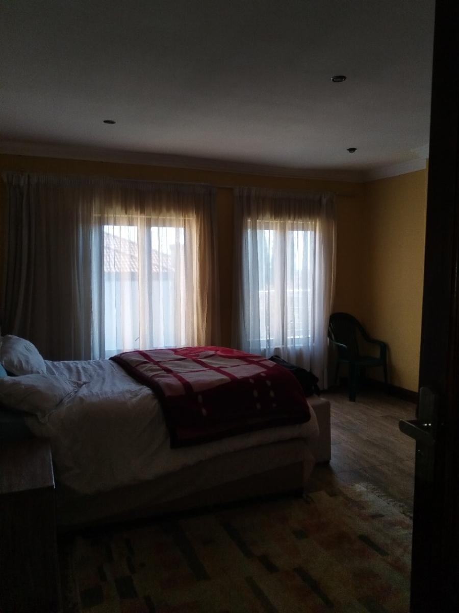  Bedroom Property for Sale in Savannah Hills Estate Gauteng