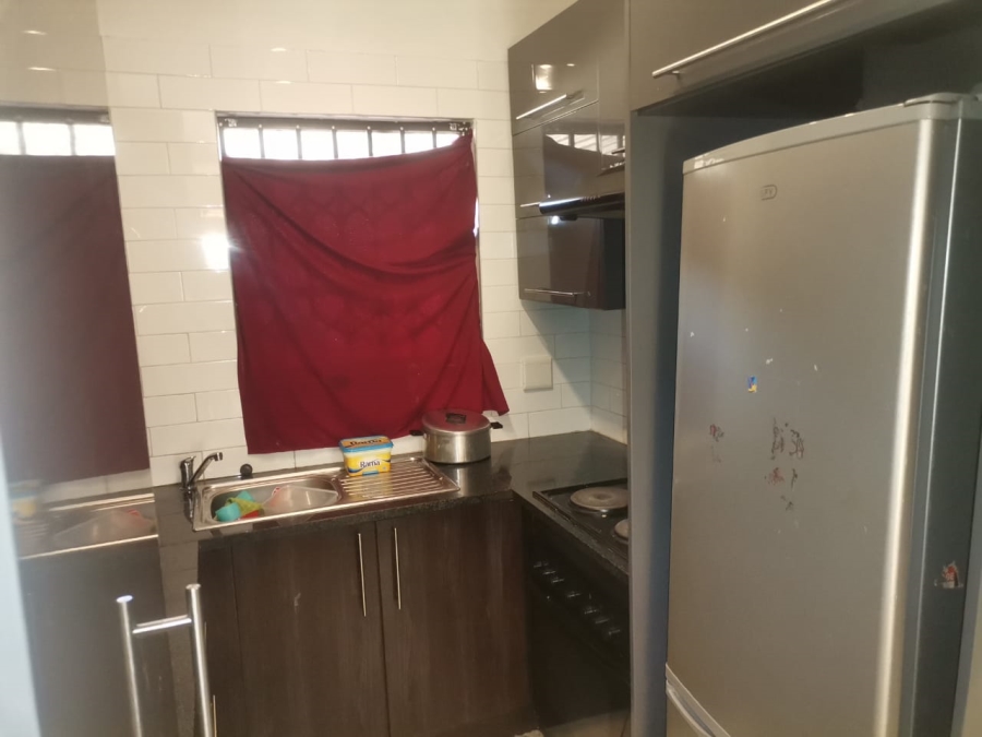 2 Bedroom Property for Sale in Dawn Park Gauteng