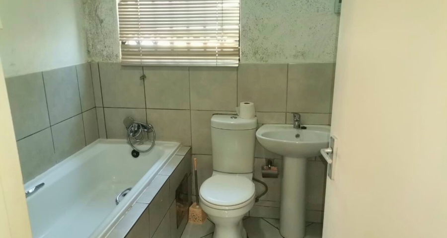 2 Bedroom Property for Sale in Dawn Park Gauteng
