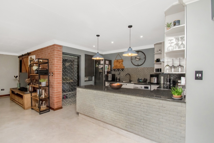 3 Bedroom Property for Sale in Paulshof Gauteng