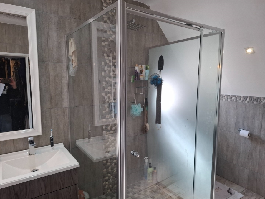 3 Bedroom Property for Sale in Eastleigh Ridge Gauteng