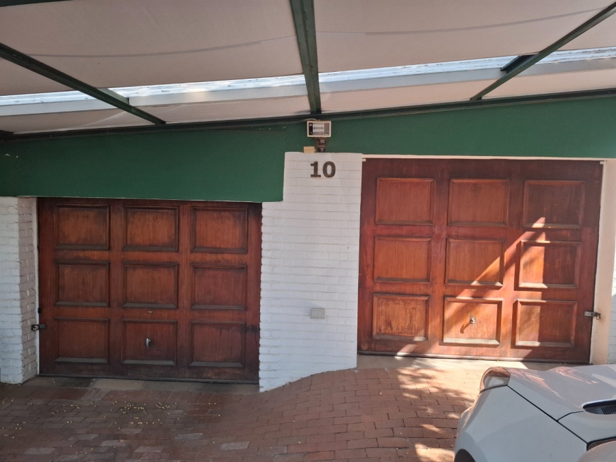 3 Bedroom Property for Sale in Eastleigh Ridge Gauteng