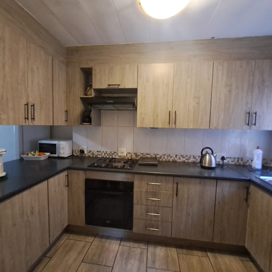 2 Bedroom Property for Sale in Pretoria Gardens Gauteng