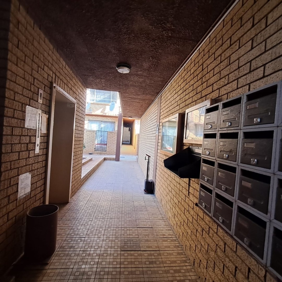 2 Bedroom Property for Sale in Pretoria Gardens Gauteng