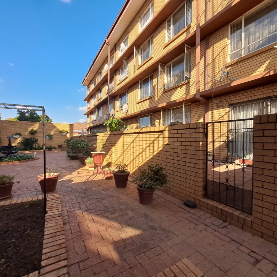 2 Bedroom Property for Sale in Pretoria Gardens Gauteng