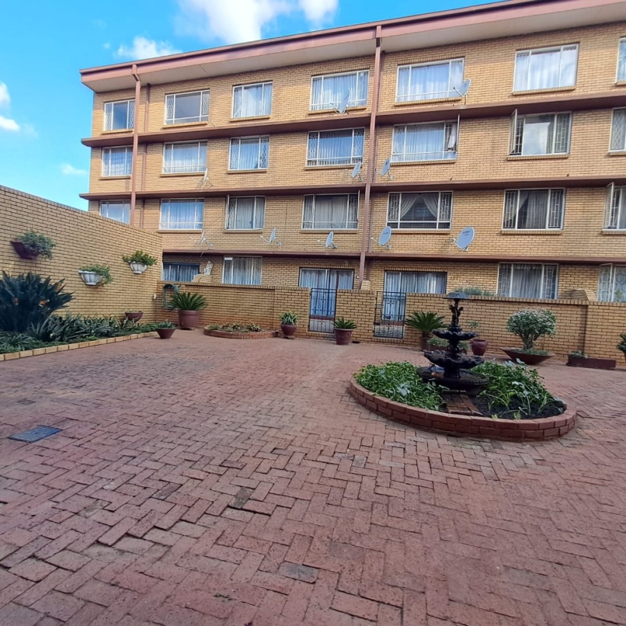2 Bedroom Property for Sale in Pretoria Gardens Gauteng