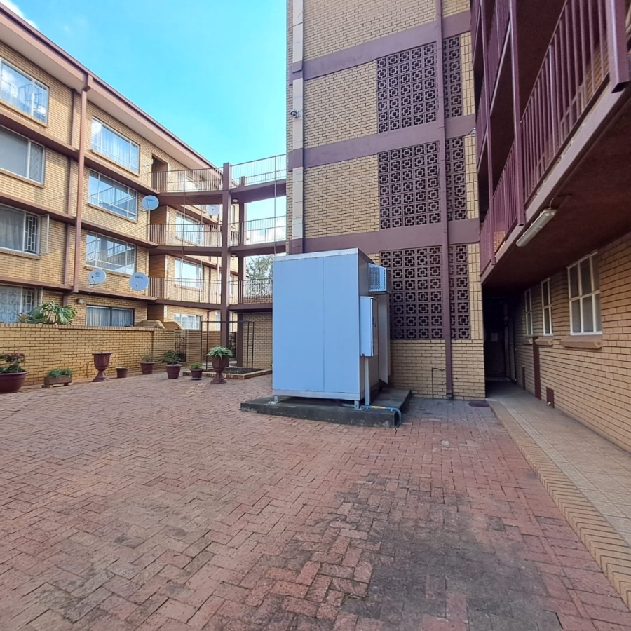 2 Bedroom Property for Sale in Pretoria Gardens Gauteng