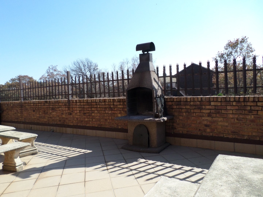 2 Bedroom Property for Sale in Croydon Gauteng