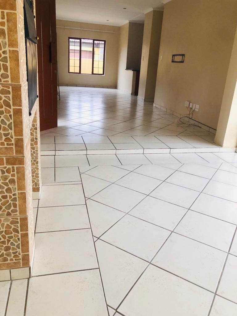 To Let  Bedroom Property for Rent in Thatchfield Estate Gauteng