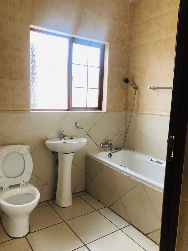 To Let  Bedroom Property for Rent in Thatchfield Estate Gauteng