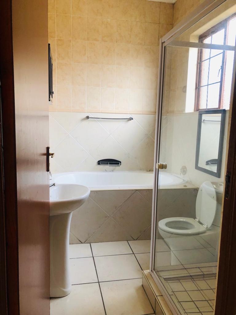 To Let  Bedroom Property for Rent in Thatchfield Estate Gauteng