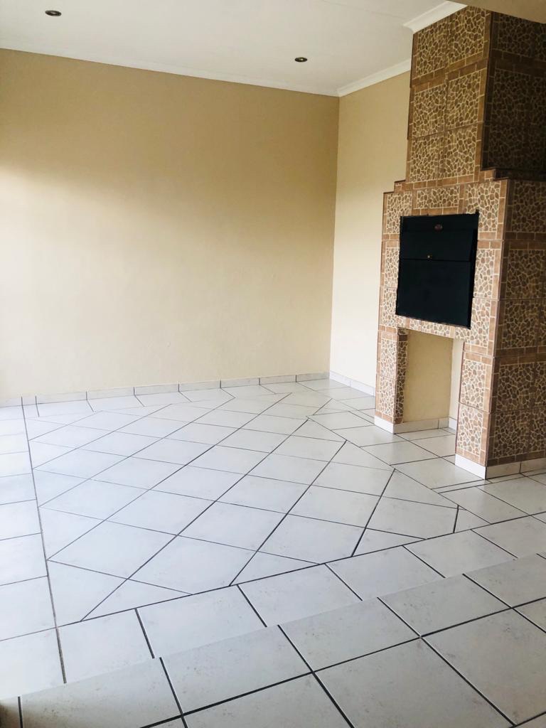 To Let  Bedroom Property for Rent in Thatchfield Estate Gauteng