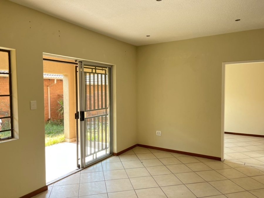 To Let 3 Bedroom Property for Rent in Noordwyk Gauteng