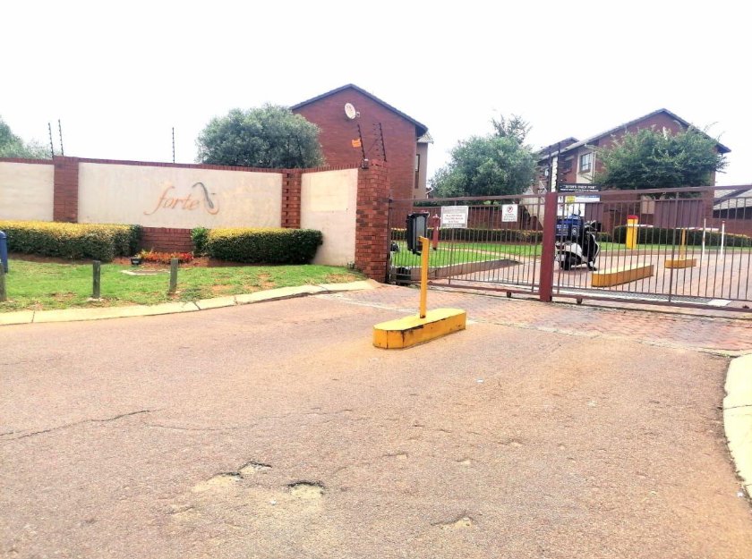To Let 3 Bedroom Property for Rent in Noordwyk Gauteng