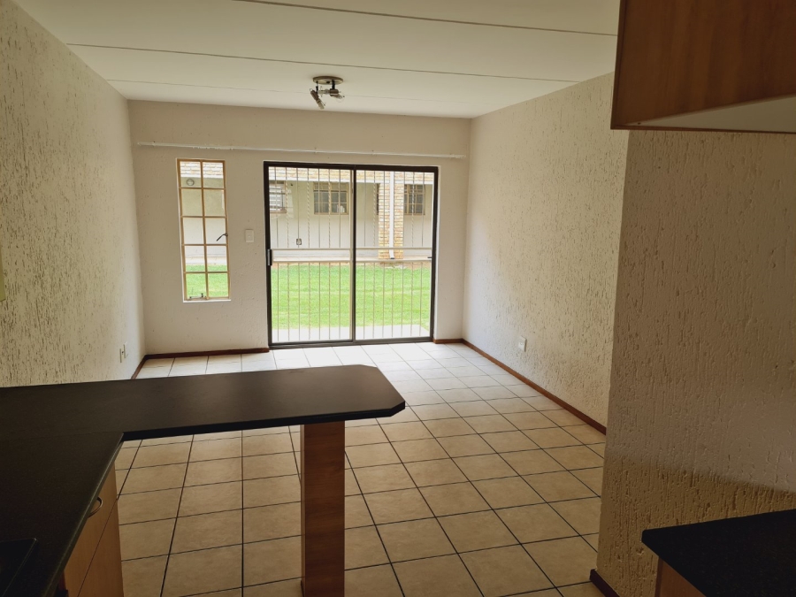 2 Bedroom Property for Sale in Hughes Gauteng