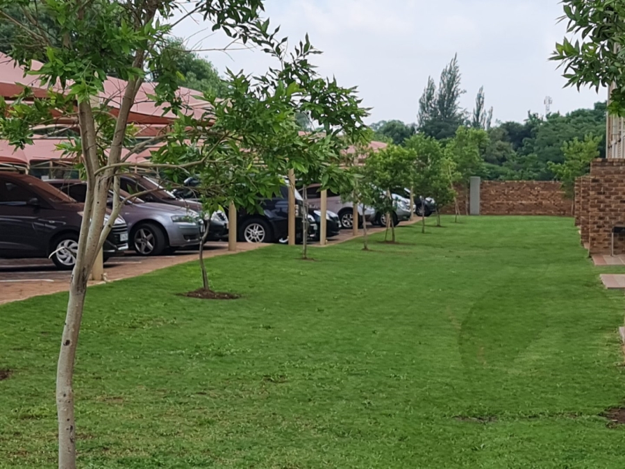 2 Bedroom Property for Sale in Hughes Gauteng