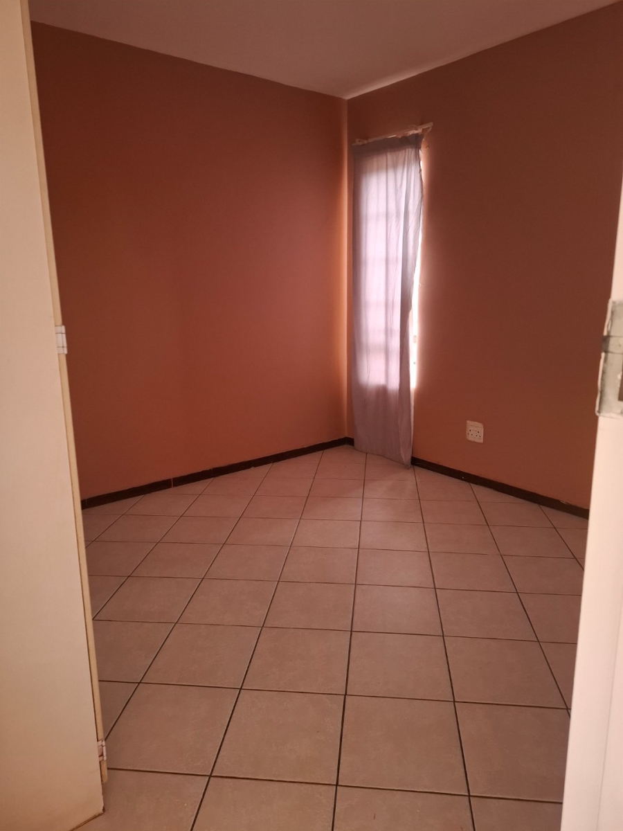 To Let 2 Bedroom Property for Rent in The Orchards Gauteng