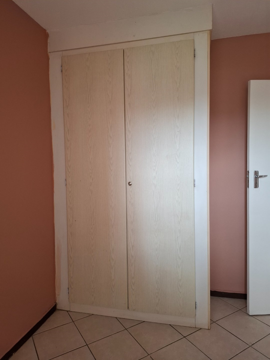 To Let 2 Bedroom Property for Rent in The Orchards Gauteng