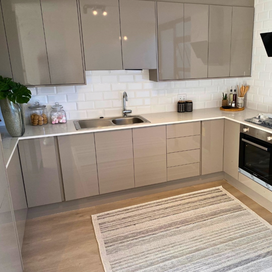 4 Bedroom Property for Sale in Nooitgedacht Gauteng