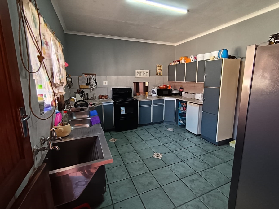 3 Bedroom Property for Sale in Mountain View Gauteng