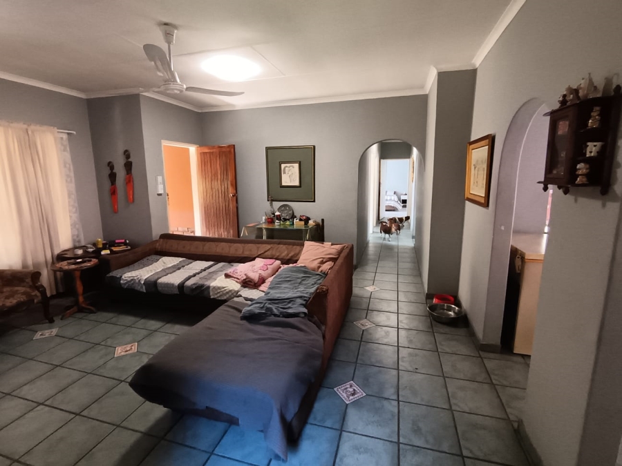 3 Bedroom Property for Sale in Mountain View Gauteng