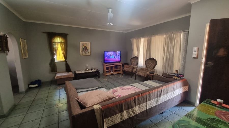 3 Bedroom Property for Sale in Mountain View Gauteng