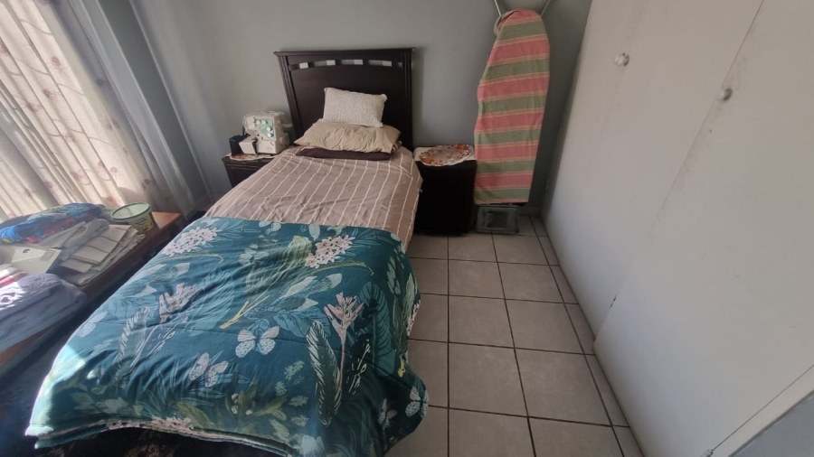 3 Bedroom Property for Sale in Mountain View Gauteng