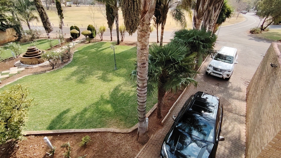 8 Bedroom Property for Sale in Eldoglen Gauteng