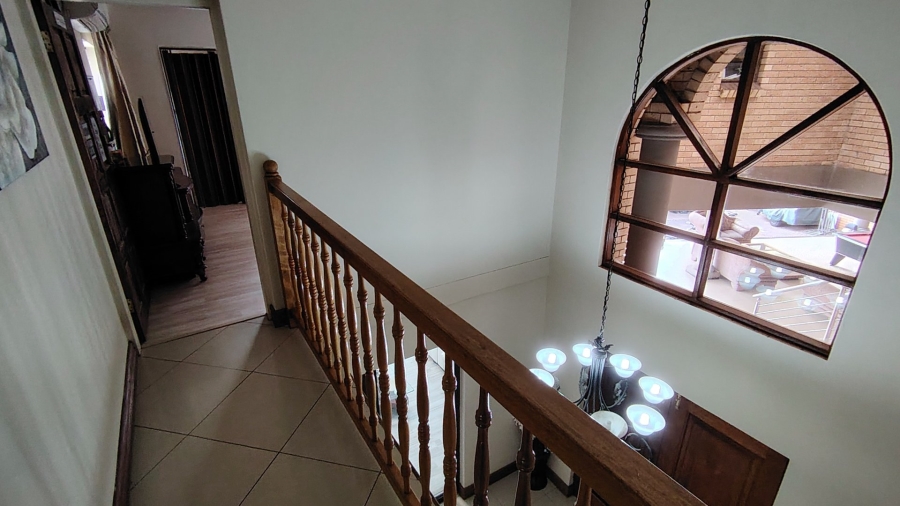 8 Bedroom Property for Sale in Eldoglen Gauteng