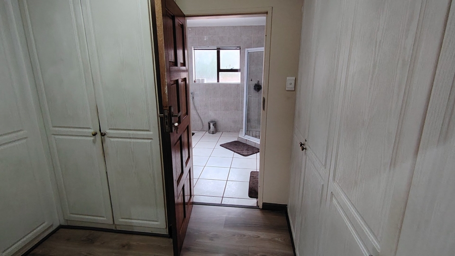 8 Bedroom Property for Sale in Eldoglen Gauteng