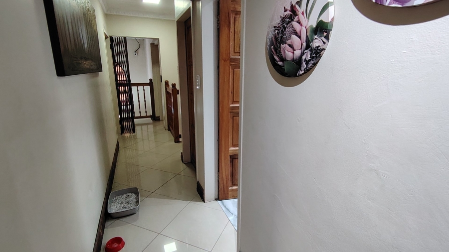 8 Bedroom Property for Sale in Eldoglen Gauteng