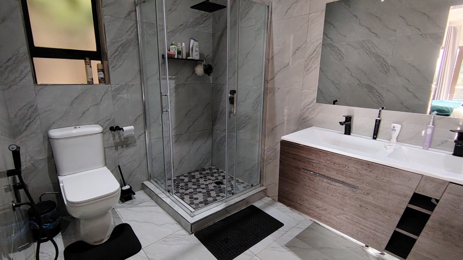 8 Bedroom Property for Sale in Eldoglen Gauteng